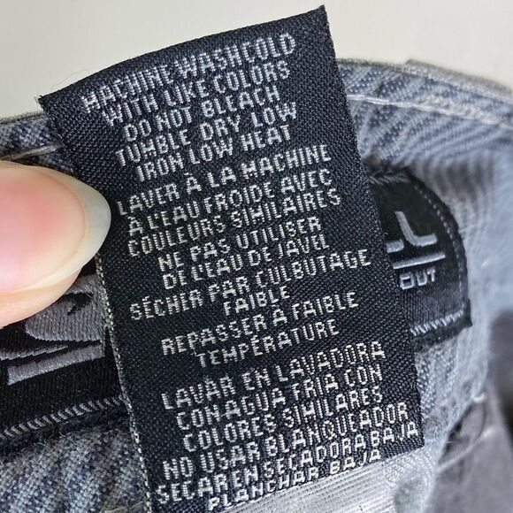 O’Neill Grey Flat Front Casual Shorts - Picture 4 of 4